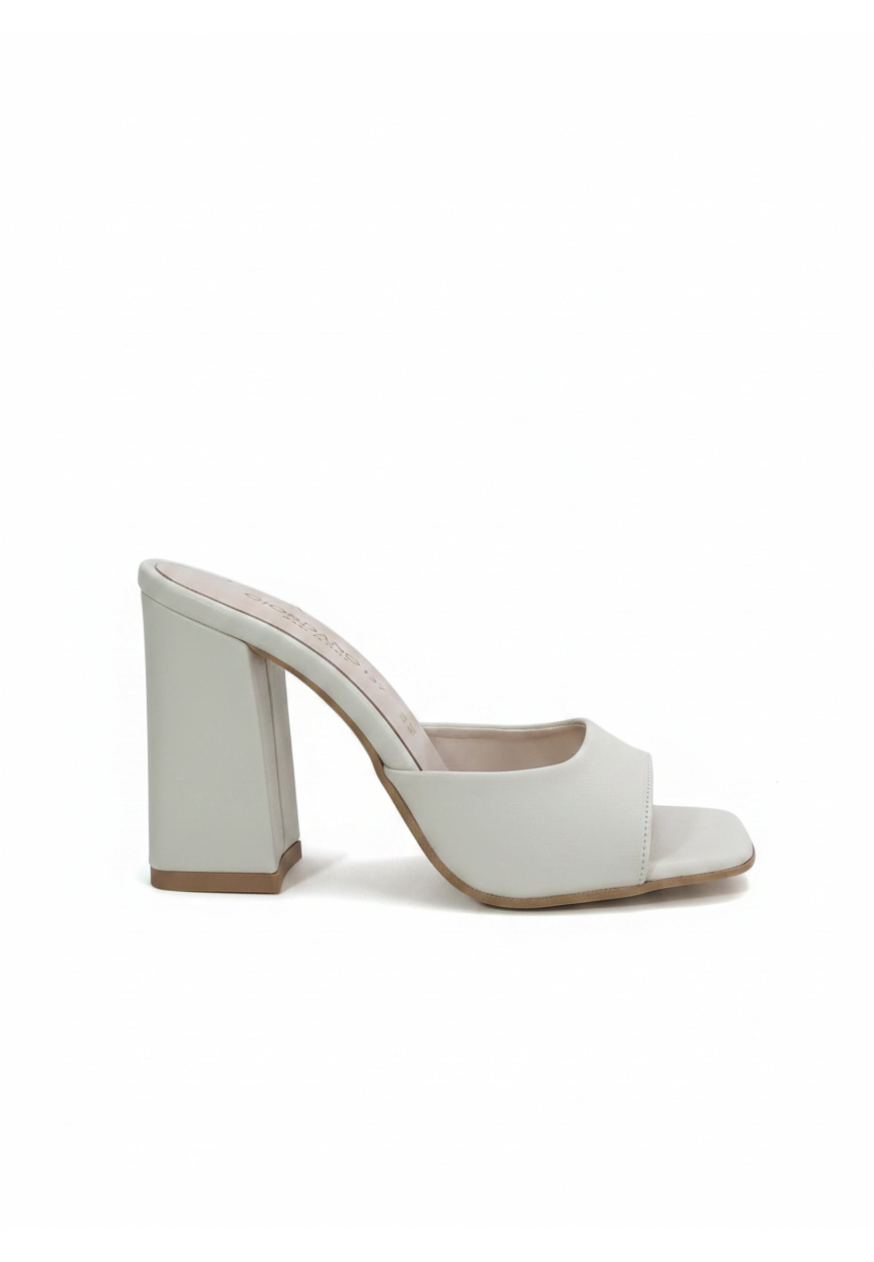 Giordano 137 SANDALO Panna